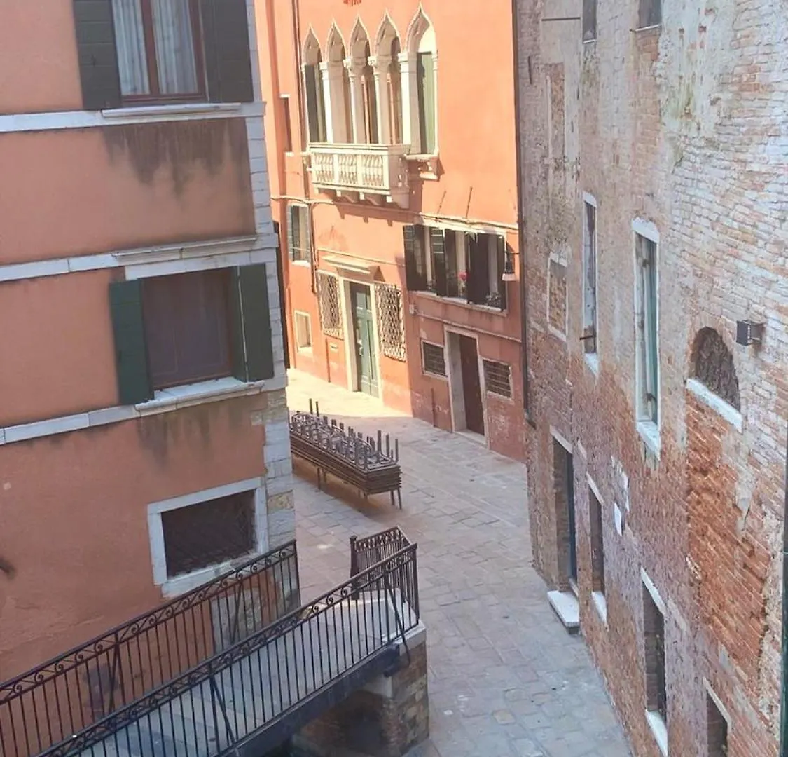 B&B Fortuny Venice